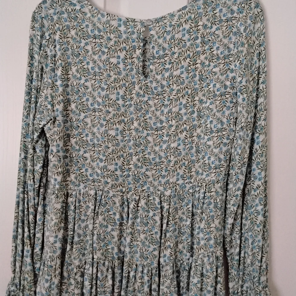 Ladies Ruffled Blouse - Picture 5 of 11